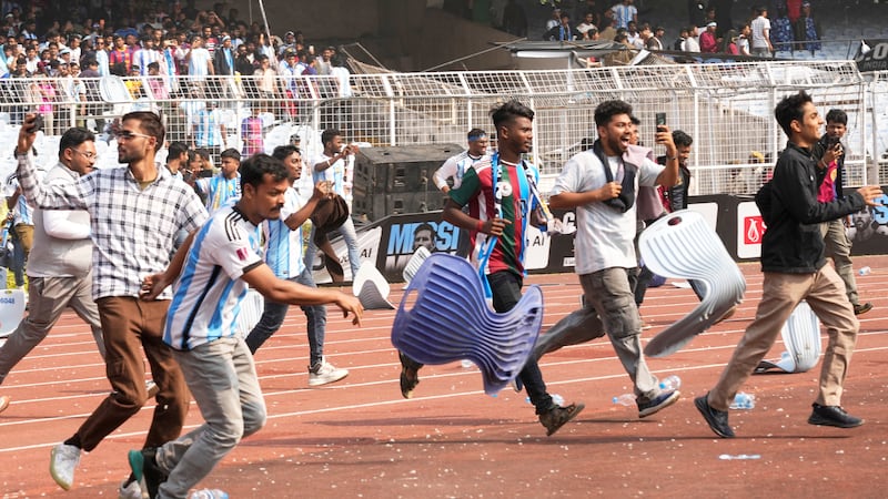 Messi's tour of India gets off to chaotic start with fans throwing bottles