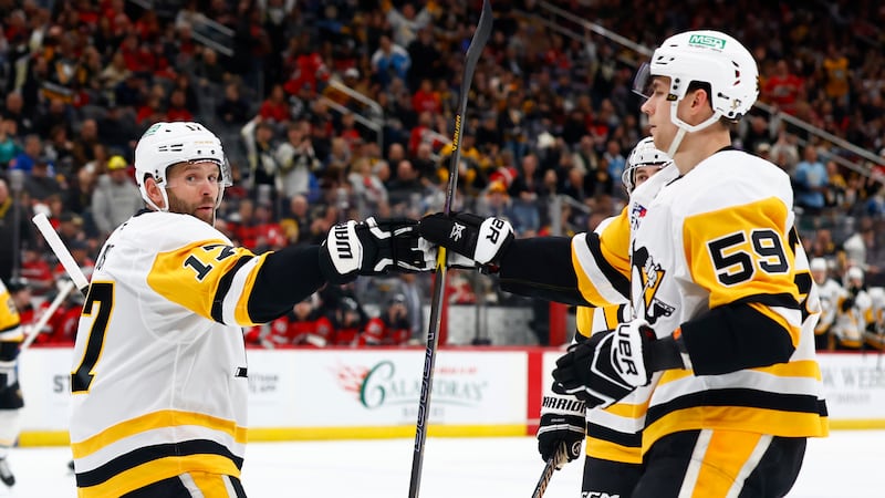 Pittsburgh Penguins clinch a playoff spot, ending their 3-year drought