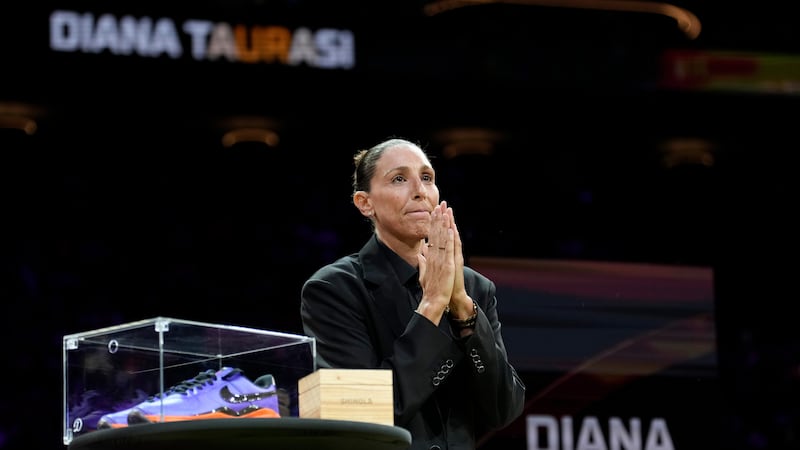 Diana Taurasi inducted into the Mercury Ring of Honor as franchise celebrates 20 years of excellence